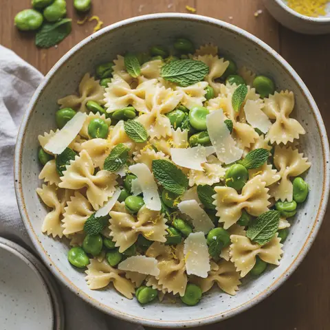 Salade pâtes & fèves à la menthe pecorino