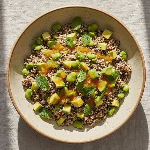 Salade quinoa & fèves à l'avocat citron vert
