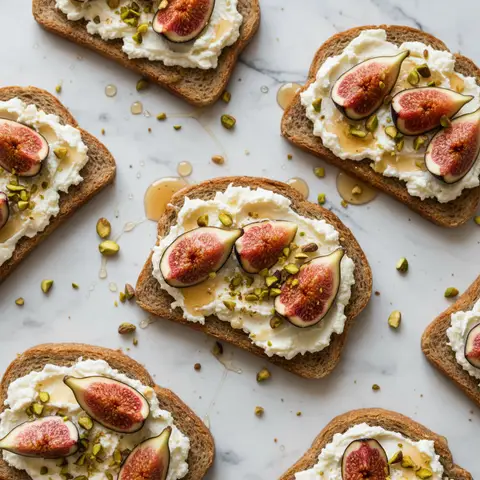 Tartine ricotta & figue miel pistache